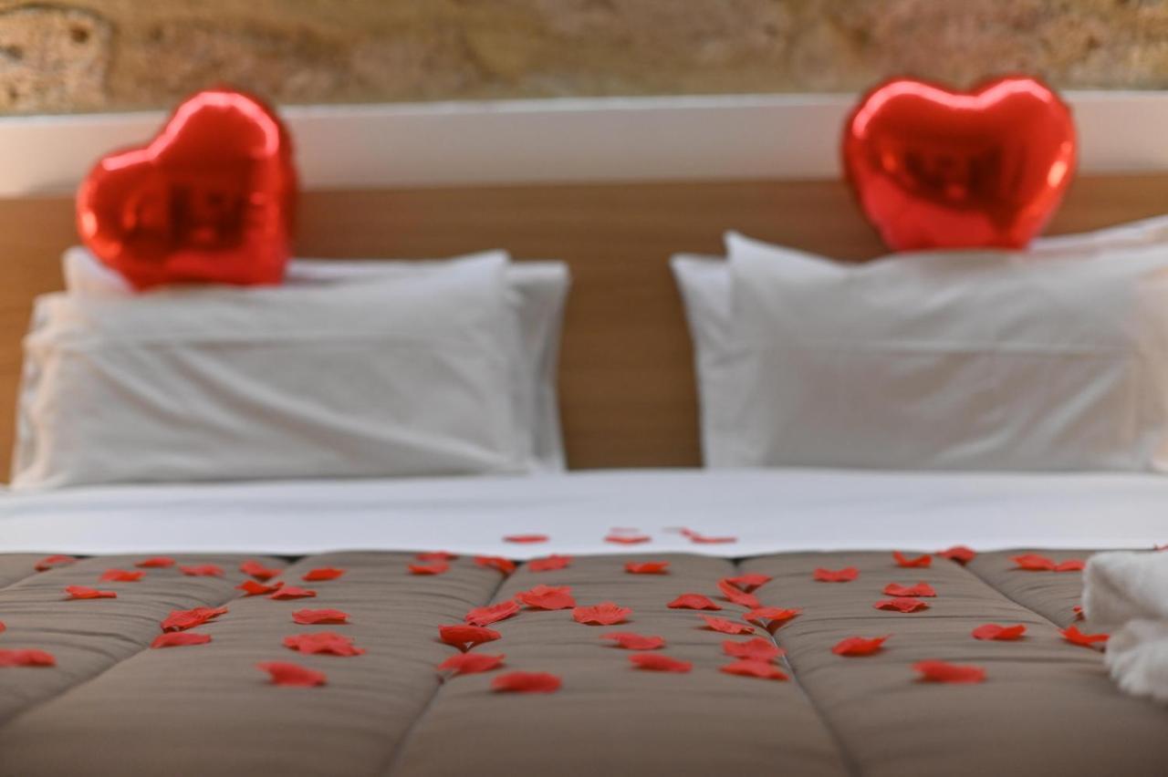 Bosco Suites Carini Luaran gambar