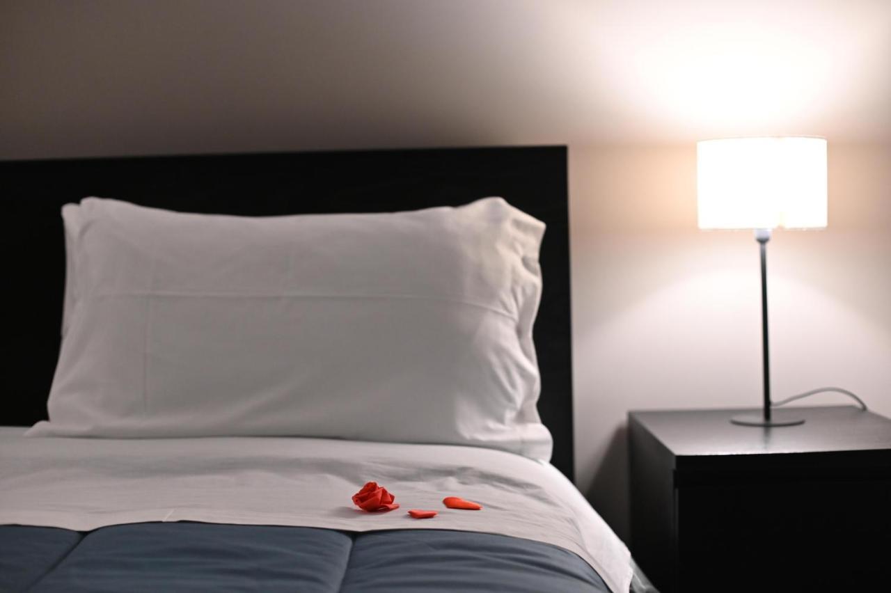 Bosco Suites Carini Luaran gambar