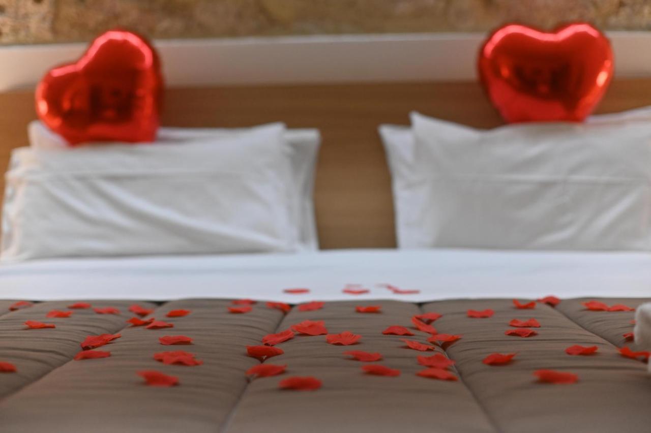 Bosco Suites Carini Luaran gambar